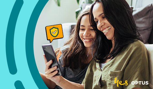 First_smartphone_families_Thumbnail Two young women looking at a phone